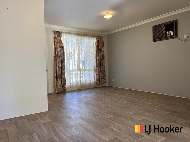 Photo - 4/20 Hosken Road, Gosnells WA 6110 - Image 3