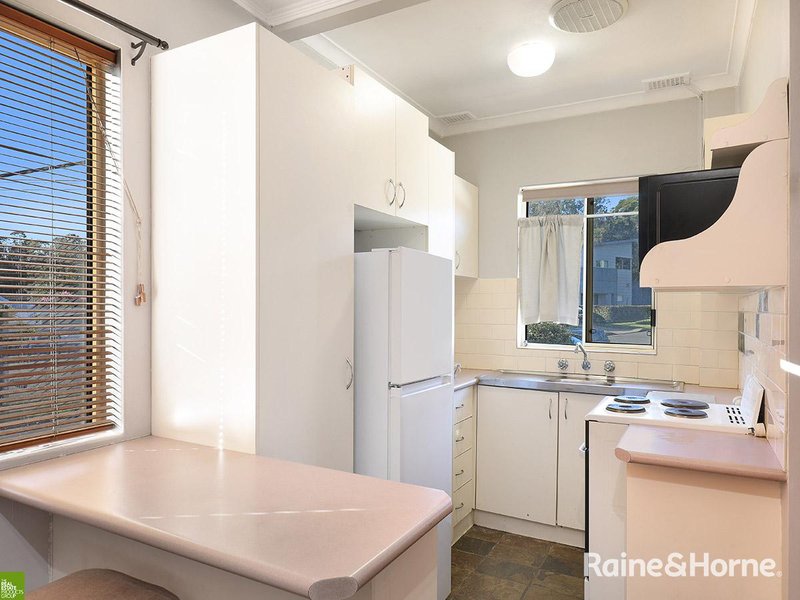 Photo - 4/20 Seddon Street, Figtree NSW 2525 - Image 3