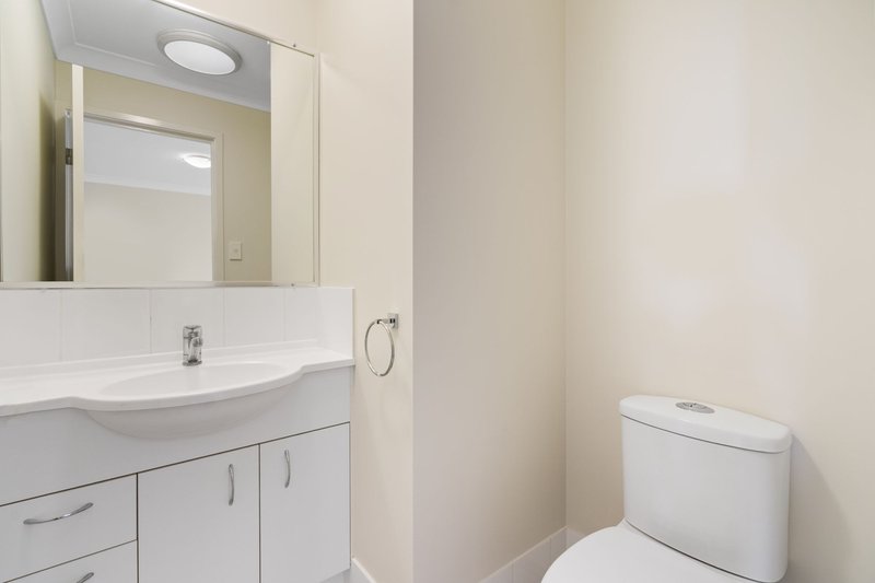Photo - 4/20 Vanessa Close, Richlands QLD 4077 - Image 5