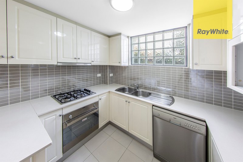 Photo - 4/20 Weston Street, Rosehill NSW 2142 - Image 2