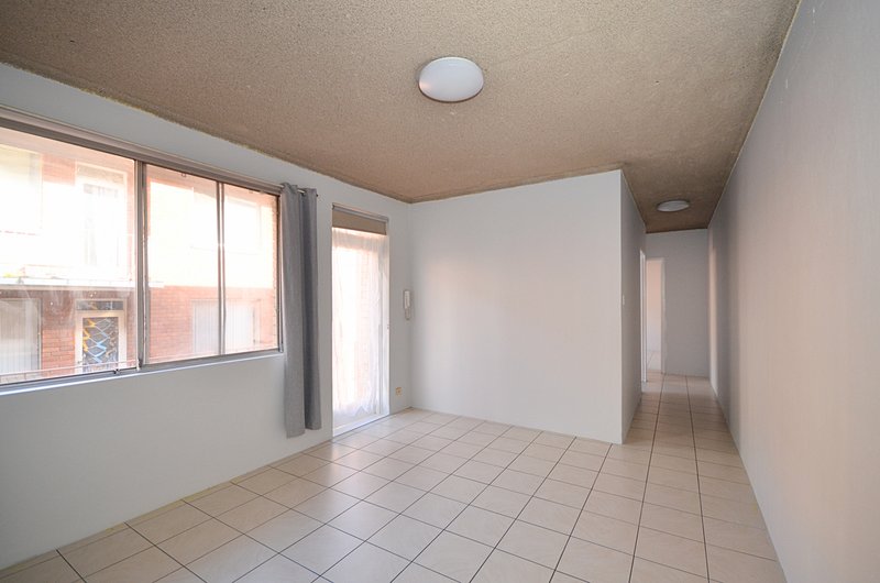 Photo - 4/20 Wigram Street, Harris Park NSW 2150 - Image 2