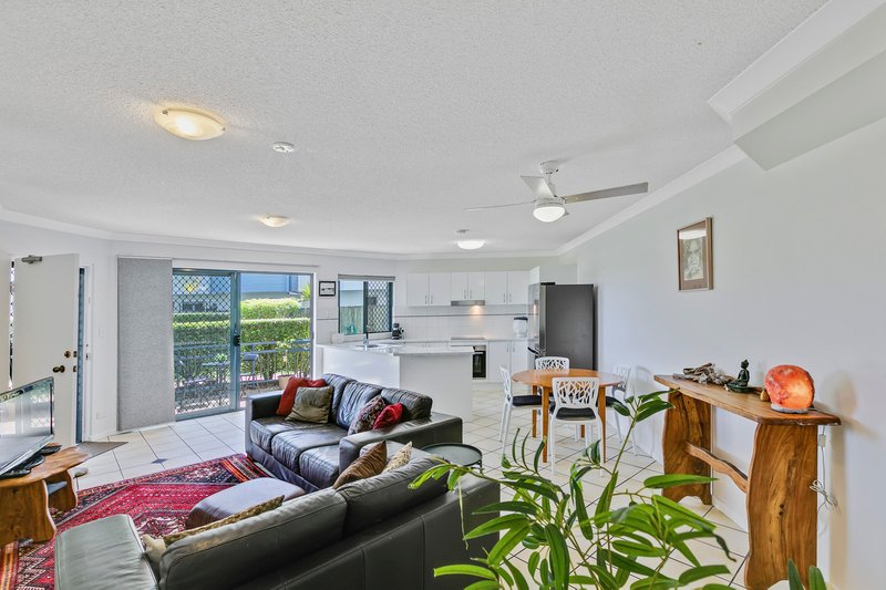 Photo - 4/201-203 Bradman Avenue, Maroochydore QLD 4558 - Image 2