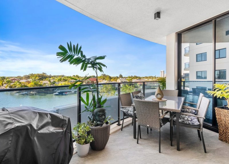 4201/5 Harbour Side Court, Biggera Waters QLD 4216