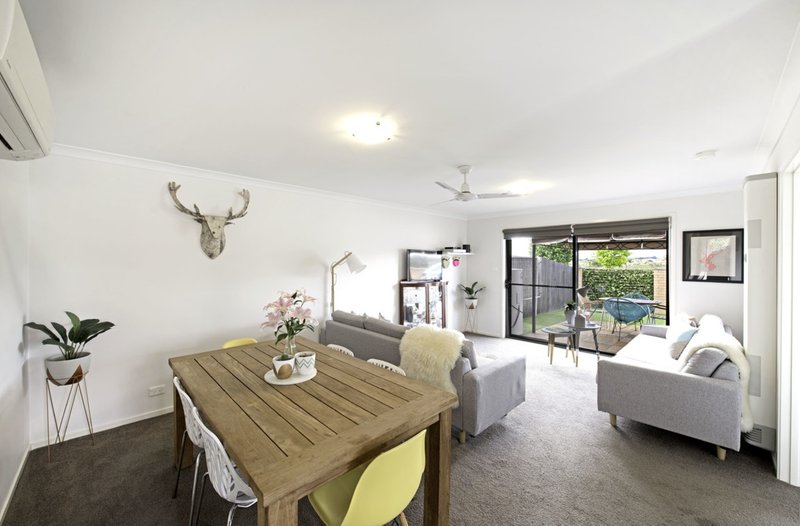 Photo - 4/204 Macfarlane Burnet Avenue, Macgregor ACT 2615 - Image 2