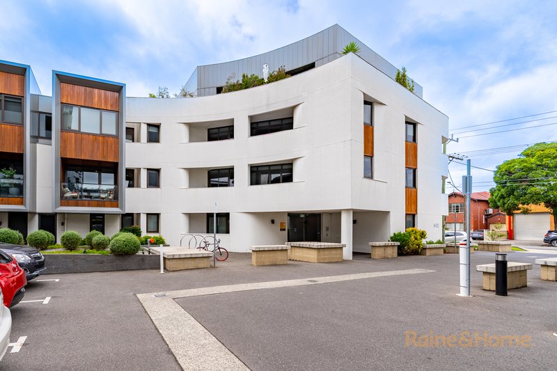 Photo - 4204/189 Weston Street, Brunswick East VIC 3057 - Image 1