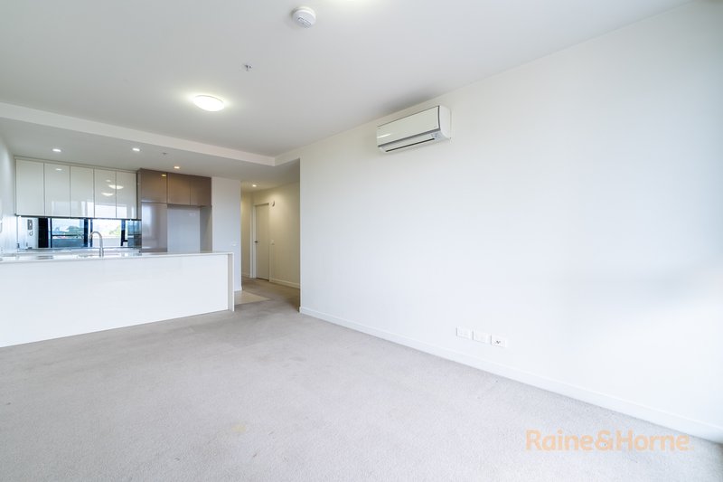 Photo - 4204/189 Weston Street, Brunswick East VIC 3057 - Image 3
