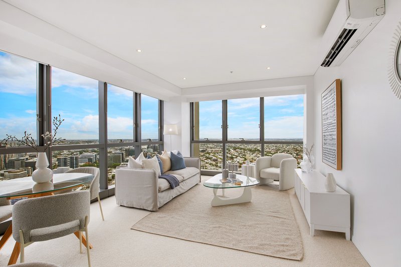 Photo - 4204/501 Adelaide Street, Brisbane City QLD 4000 - Image 1
