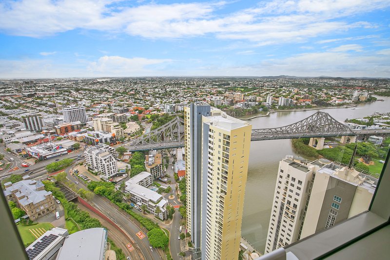 Photo - 4204/501 Adelaide Street, Brisbane City QLD 4000 - Image 2
