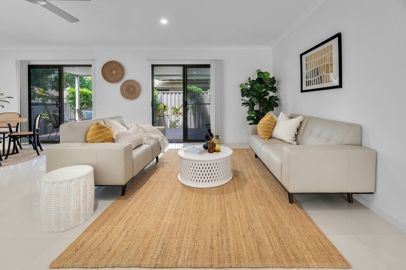 Photo - 4/206 Nerang Road, Southport QLD 4215 - Image 2