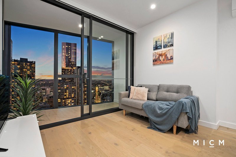 Photo - 4206/228 La Trobe Street, Melbourne VIC 3000 - Image 2