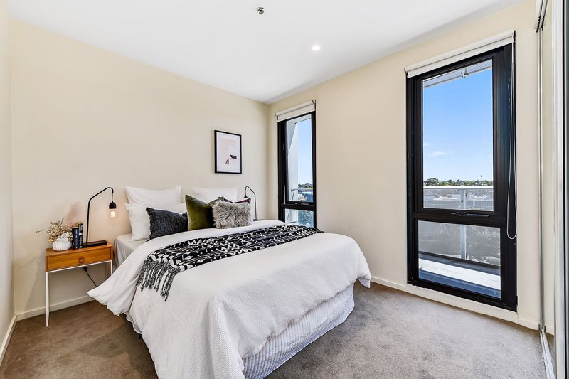 Photo - 420/80 Cheltenham Road, Dandenong VIC 3175 - Image 5