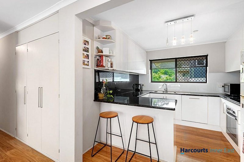 Photo - 4/209 Brisbane Street, Bulimba QLD 4171 - Image 2