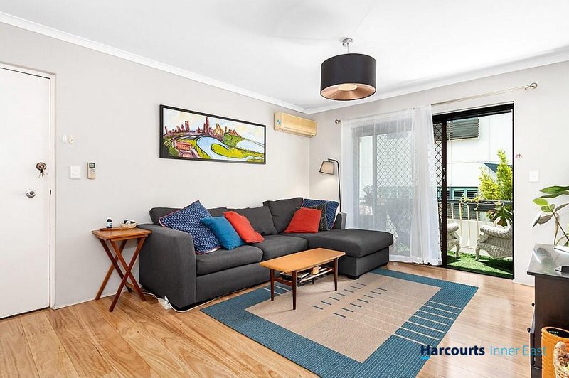 Photo - 4/209 Brisbane Street, Bulimba QLD 4171 - Image 4