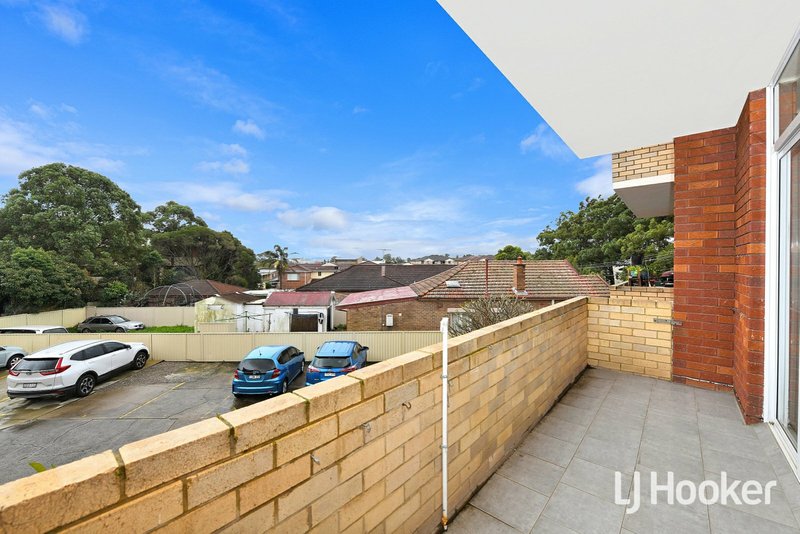 Photo - 4/20A Edwin Street, Regents Park NSW 2143 - Image 8