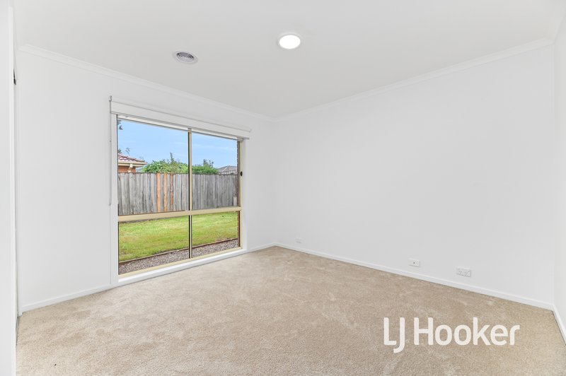 Photo - 4/21-23 Alma Road, Hampton Park VIC 3976 - Image 7