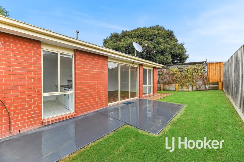 Photo - 4/21-23 Alma Road, Hampton Park VIC 3976 - Image 11