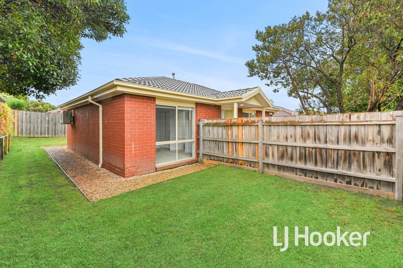 Photo - 4/21-23 Alma Road, Hampton Park VIC 3976 - Image 12