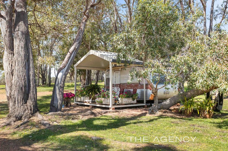 Photo - 421 Berry Road, Gidgegannup WA 6083 - Image 31