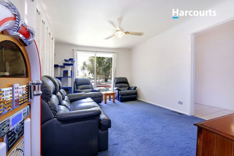 Photo - 421 Frankston Dandenong Road, Frankston North VIC 3200 - Image 2