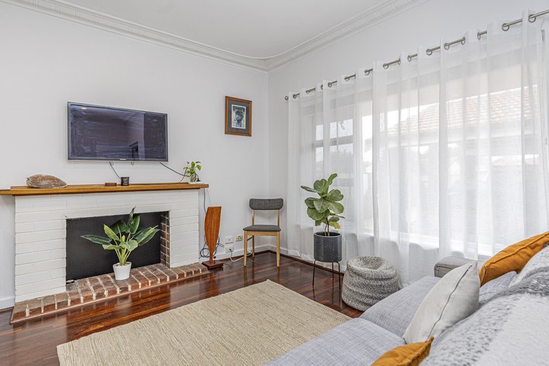 Photo - 421 Light Street, Dianella WA 6059 - Image 1