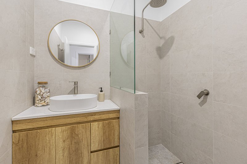 Photo - 421 Light Street, Dianella WA 6059 - Image 17