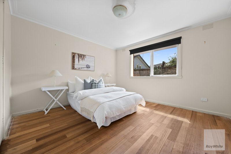 Photo - 4/21 Thames Street, Box Hill VIC 3128 - Image 5