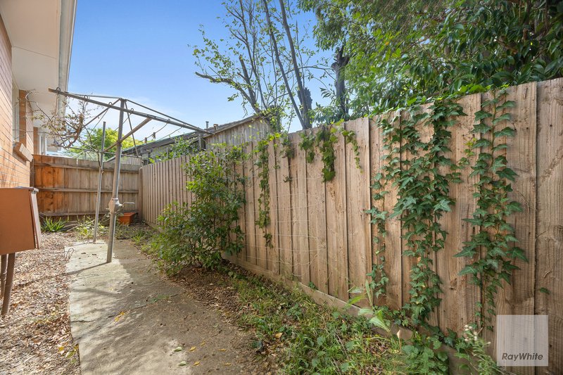 Photo - 4/21 Thames Street, Box Hill VIC 3128 - Image 12