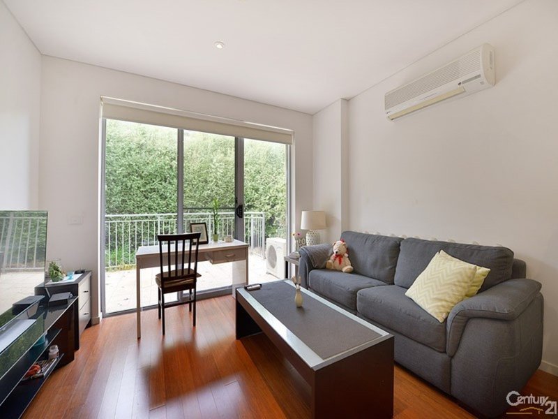 4/210 Normanby Road, Notting Hill VIC 3168