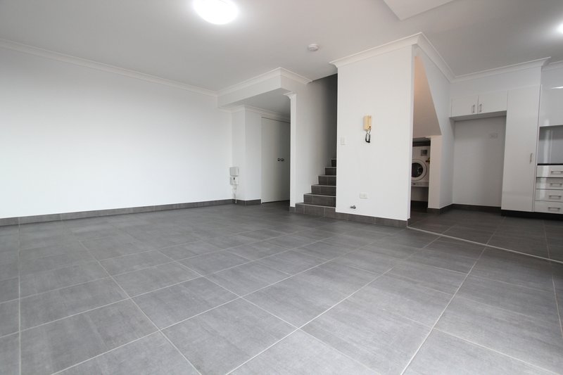 Photo - 42/100 Terminus Street, Liverpool NSW 2170 - Image 4