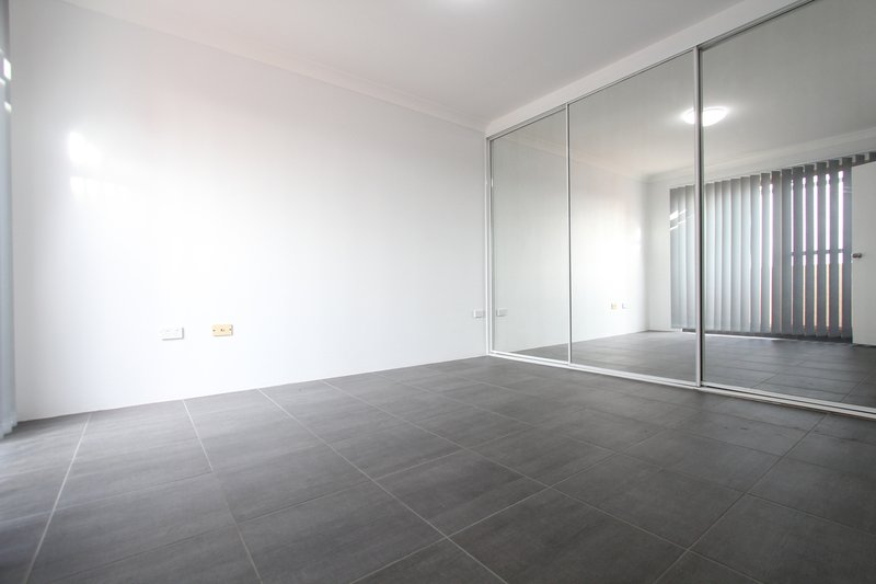 Photo - 42/100 Terminus Street, Liverpool NSW 2170 - Image 5