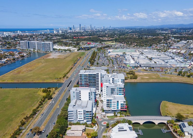 Photo - 4211/25-31 East Quay Drive, Biggera Waters QLD 4216 - Image 22
