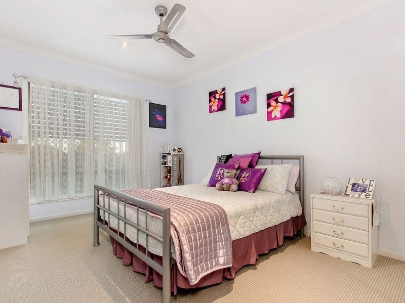 Photo - 4/215 Benowa Road, Benowa QLD 4217 - Image 9