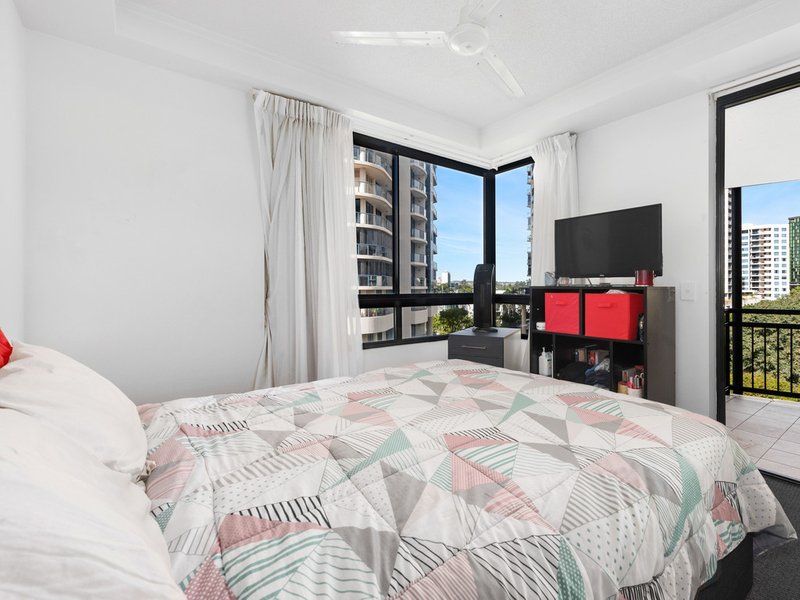 Photo - 42/15 Goodwin Street, Kangaroo Point QLD 4169 - Image 9