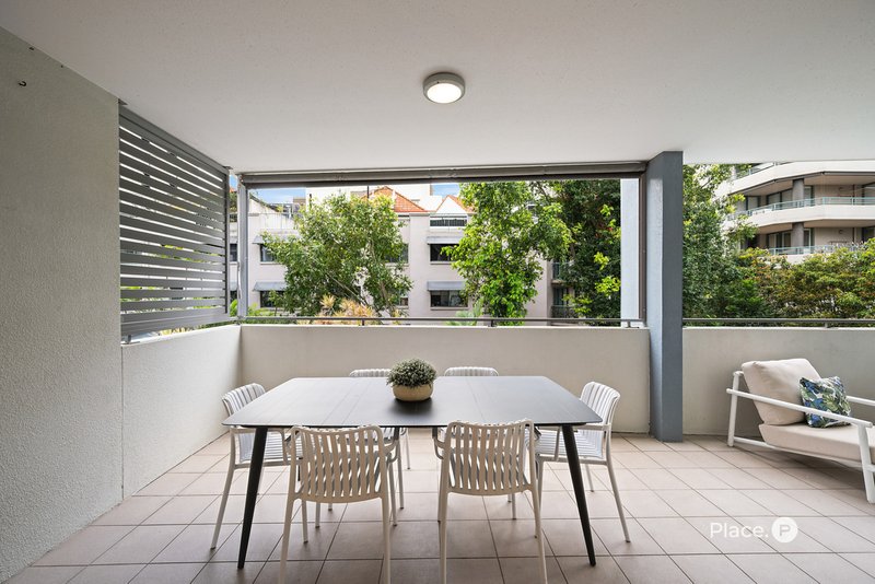 Photo - 4/215 Wellington Road, East Brisbane QLD 4169 - Image 6