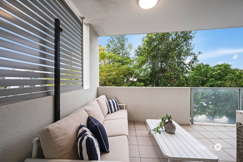 Photo - 4/215 Wellington Road, East Brisbane QLD 4169 - Image 11