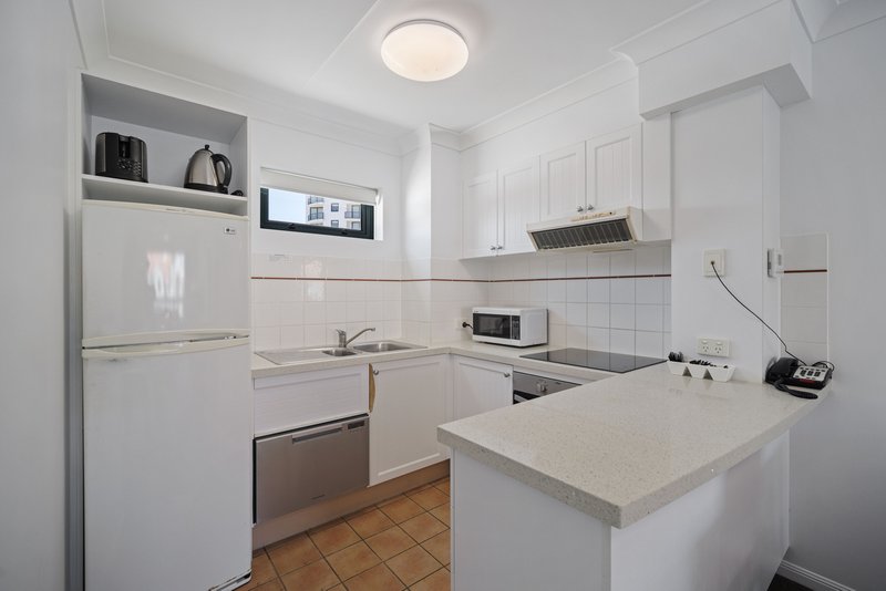 Photo - 421/99 Griffith Street, Coolangatta QLD 4225 - Image 7