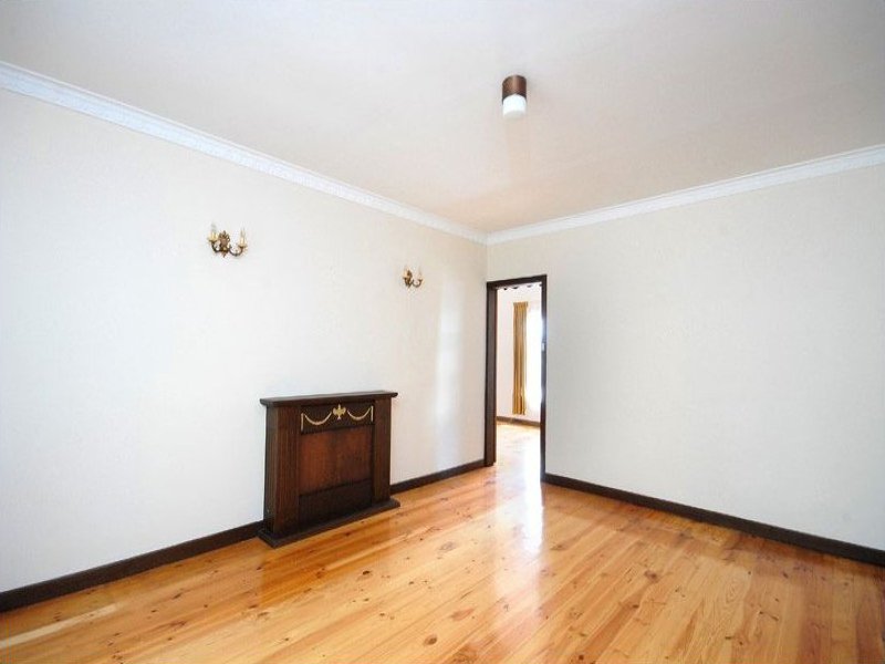 Photo - 4/21A Windsor Road, Glenside SA 5065 - Image 1