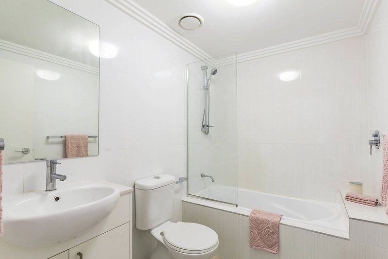 Photo - 4/22-24 Shackel Ave , Brookvale NSW 2100 - Image 6