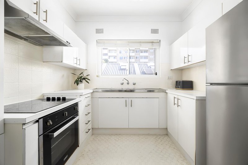 Photo - 4/22-28 O'Brien Street, Bondi Beach NSW 2026 - Image 3