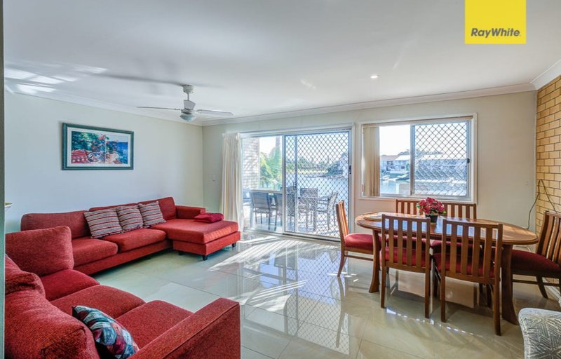 Photo - 4/22 Aquila Court, Mermaid Waters QLD 4218 - Image 3