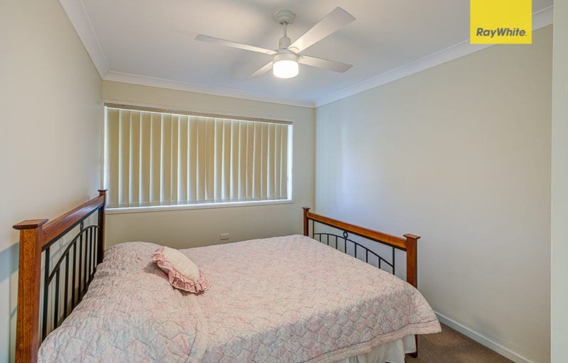 Photo - 4/22 Aquila Court, Mermaid Waters QLD 4218 - Image 11