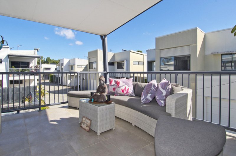 Photo - 4/22 Careel Close, Helensvale QLD 4212 - Image 10