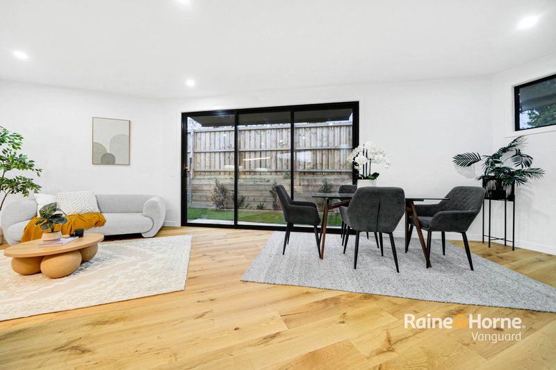 Photo - 4/22 Dorrington Avenue, Reservoir VIC 3073 - Image 5