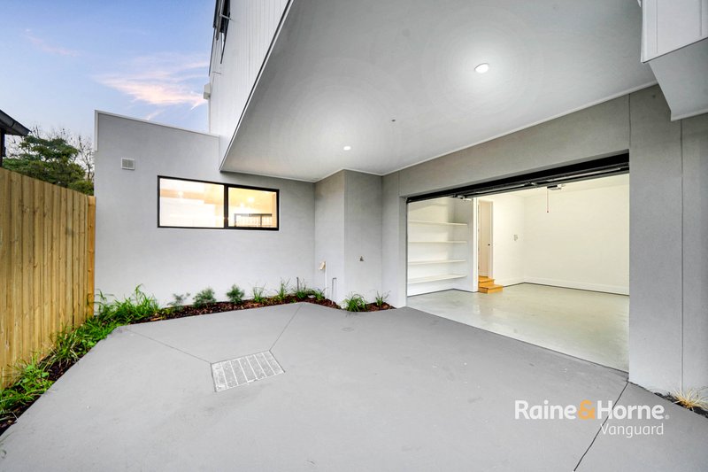 Photo - 4/22 Dorrington Avenue, Reservoir VIC 3073 - Image 22