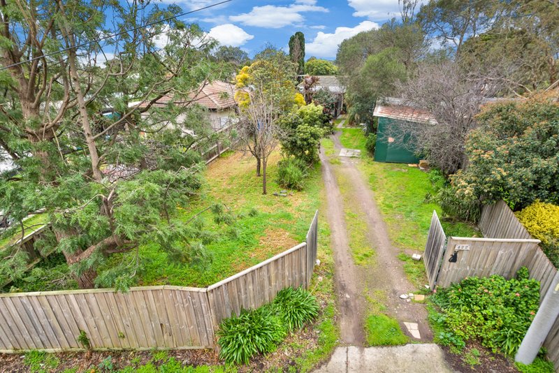 Photo - 422 Lower Plenty Road, Viewbank VIC 3084 - Image 2