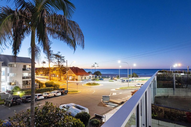 Photo - 4/22 Marine Parade, Coolangatta QLD 4225 - Image 13