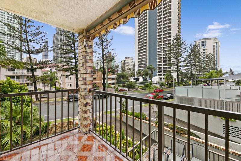 Photo - 4/22 Markwell Avenue, Surfers Paradise QLD 4217 - Image 2
