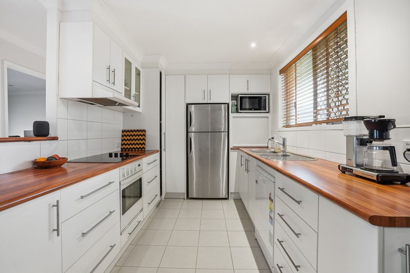 Photo - 4/22 Mawarra Street, Palm Beach QLD 4221 - Image 3