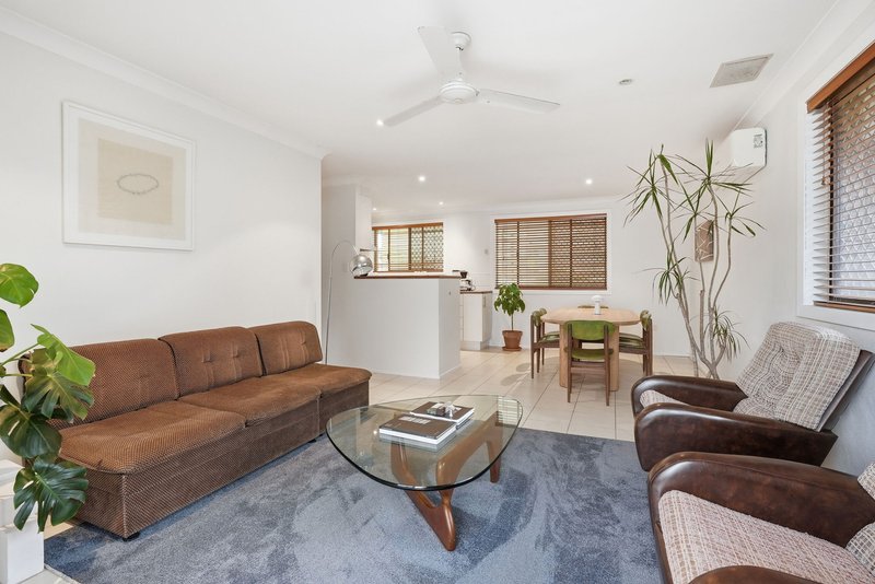 Photo - 4/22 Mawarra Street, Palm Beach QLD 4221 - Image 5