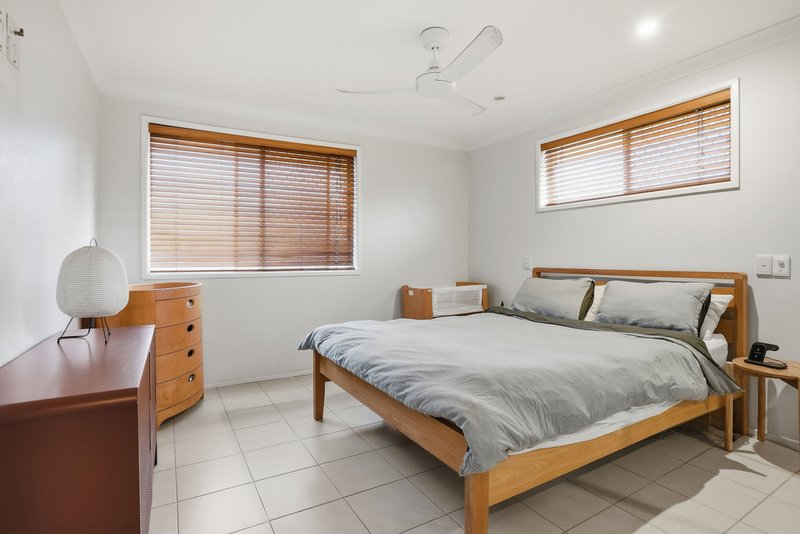 Photo - 4/22 Mawarra Street, Palm Beach QLD 4221 - Image 9